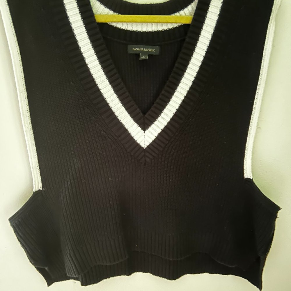 Banana Republic sweater vest